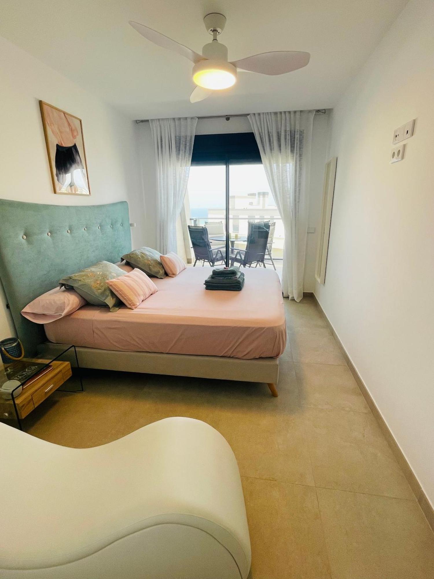 Iconic Alluba Alicante Luxury Bay Apartment *